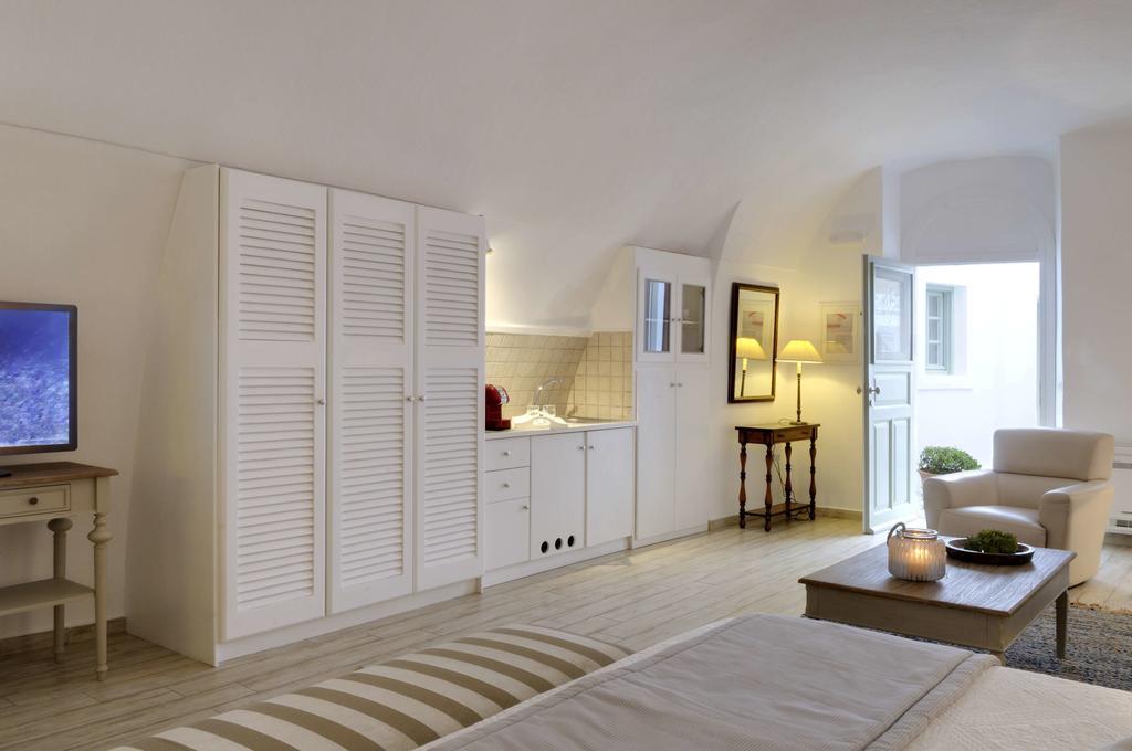 Aqua Mare Luxury Suites Imerovigli  Dış mekan fotoğraf