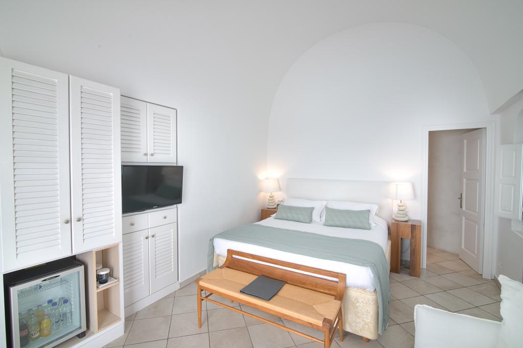 Aqua Mare Luxury Suites Imerovigli  Dış mekan fotoğraf