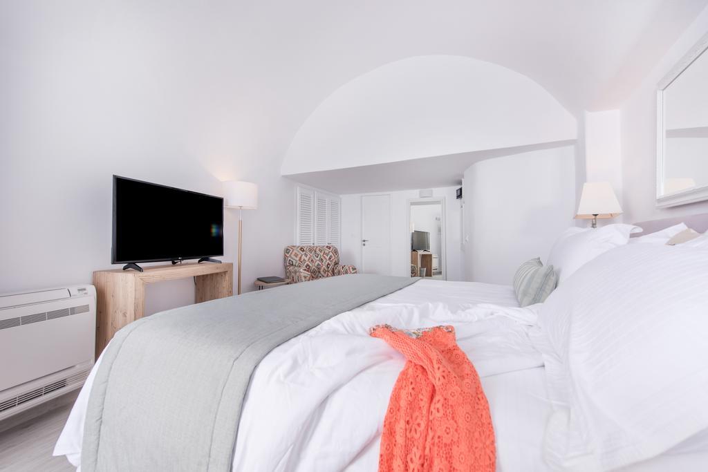 Aqua Mare Luxury Suites Imerovigli  Dış mekan fotoğraf